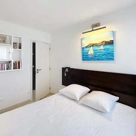 Apartment Modern 2-bedroom Stunning Sea View On La Croisette *